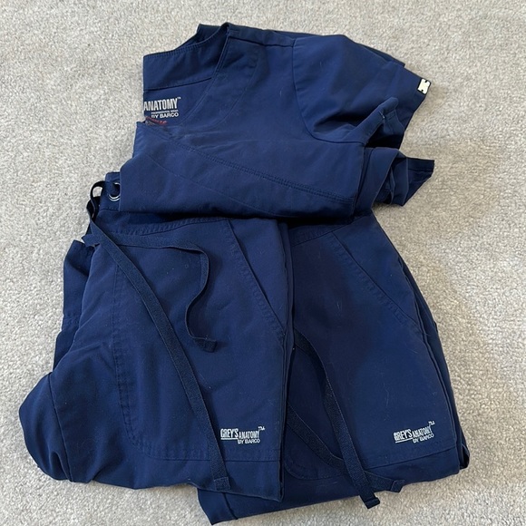 Greys Anatomy Scrub Set - Picture 1 of 1